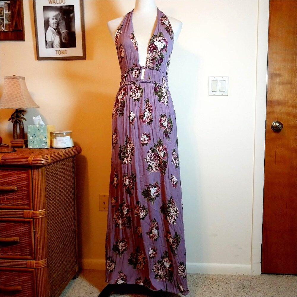ILLA ILLA DEEP V HALTER NECK BACK OUT LAVENDER FLORAL PRINT SIZE L MAXI DRESS